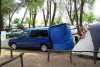 Berlingo-Camper mit Heckzelt